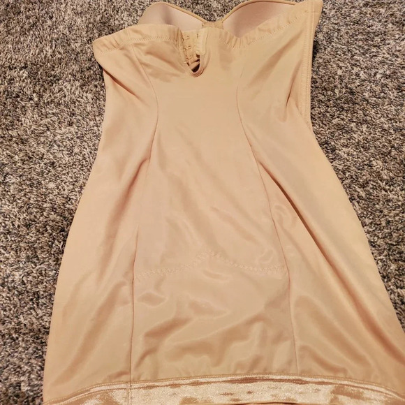 Flexees by Maidenform Convertible Full Slip Nude 34B - Picture 2 of 5